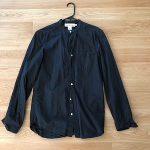 H&M- Black collarless flannel